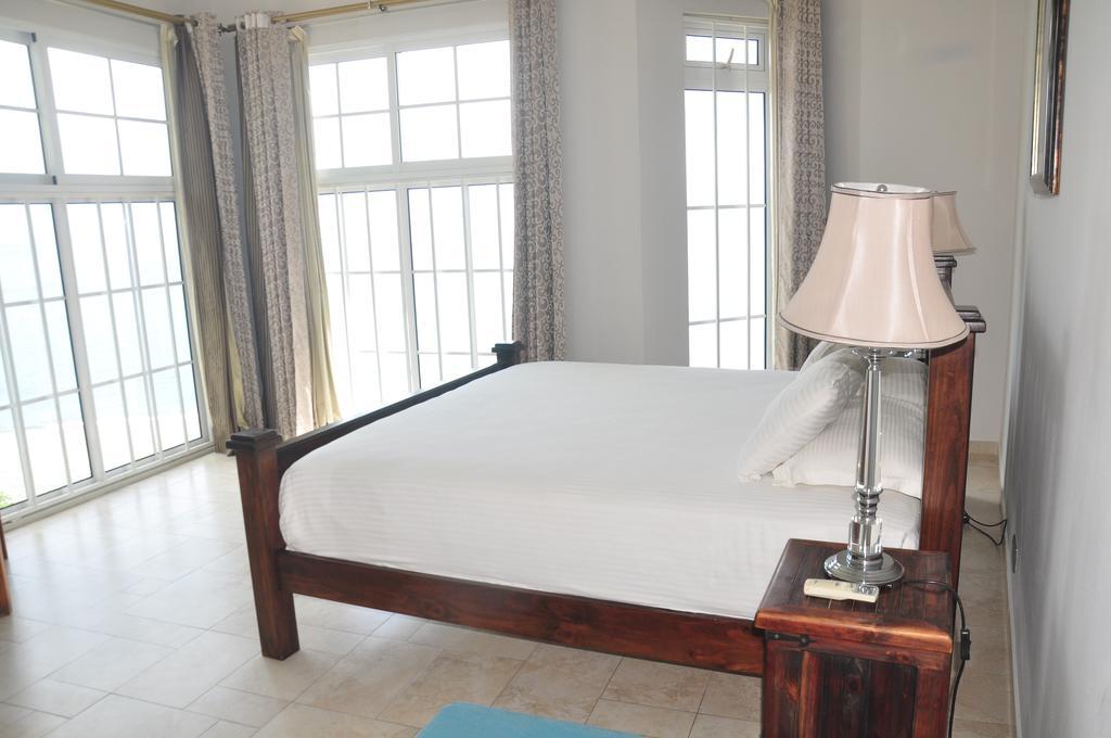 Bord Mer House Glacis エクステリア 写真